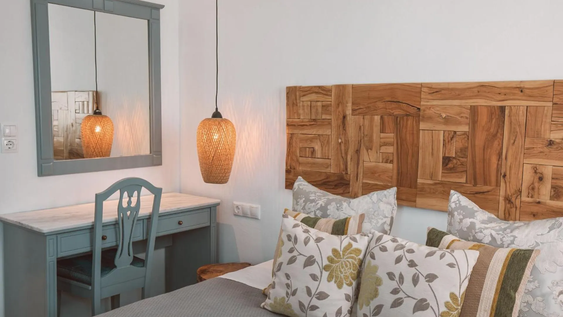 **** Lägenhetshotell Villa Konstantin Rooms & Suites Mykonos Town Grekland