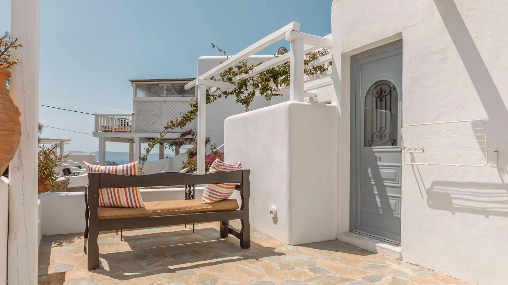 **** Lägenhetshotell Villa Konstantin Rooms & Suites Mykonos Town Grekland